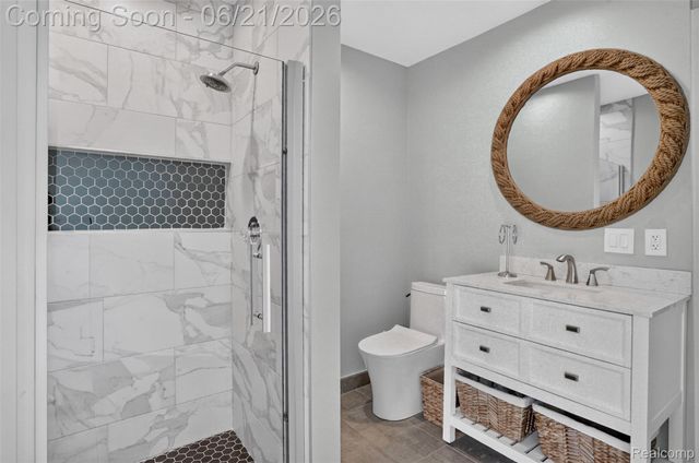 3885 Quarton Road, Bloomfield Charter Township, MI 48302
