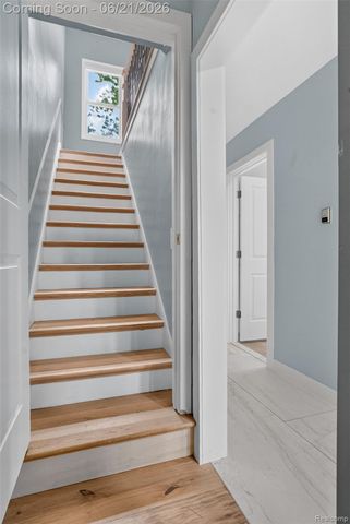 3885 Quarton Road, Bloomfield Charter Township, MI 48302