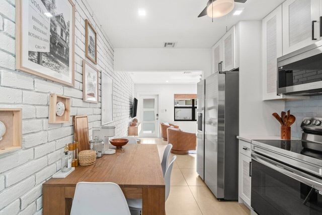 217 NE 11th Street, Delray Beach, FL 33444