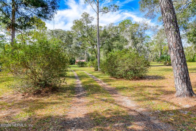 751 N HIGHWAY 17, Palatka, FL 32177