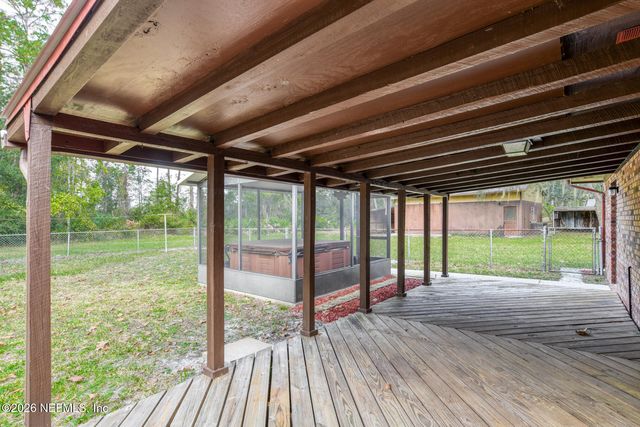 751 N HIGHWAY 17, Palatka, FL 32177