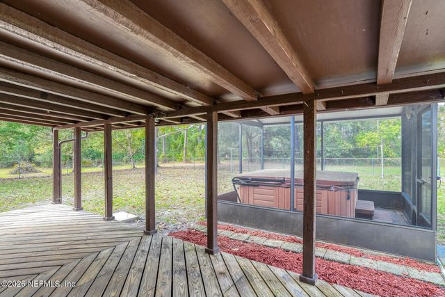 751 N HIGHWAY 17, Palatka, FL 32177