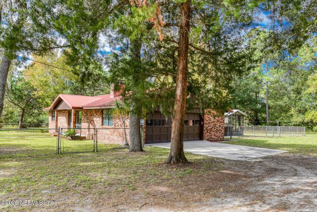 751 N HIGHWAY 17, Palatka, FL 32177
