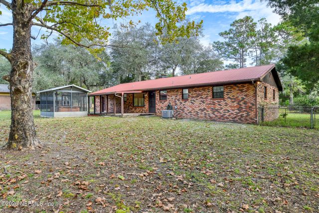 751 N HIGHWAY 17, Palatka, FL 32177
