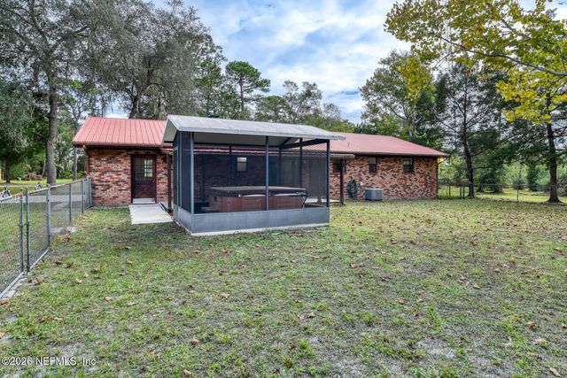 751 N HIGHWAY 17, Palatka, FL 32177