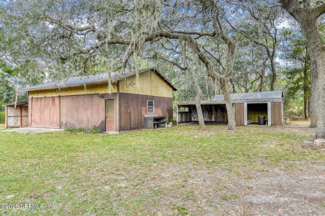 751 N HIGHWAY 17, Palatka, FL 32177