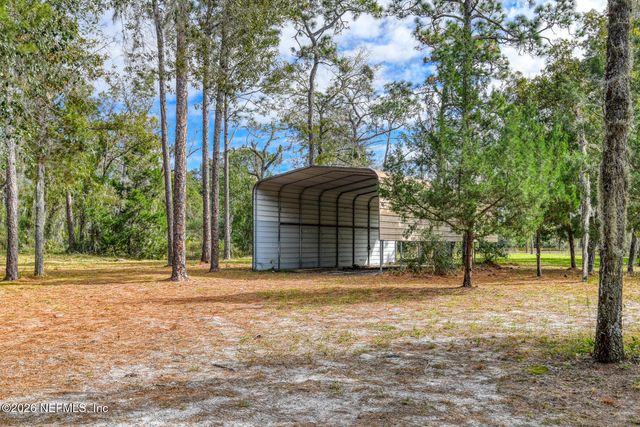 751 N HIGHWAY 17, Palatka, FL 32177