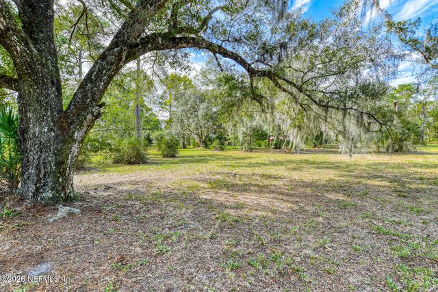 751 N HIGHWAY 17, Palatka, FL 32177
