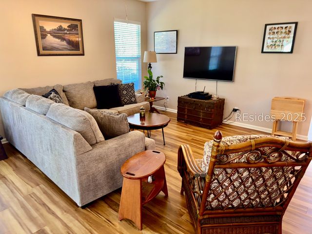 16 Sweetwater Ct, Bluffton, SC 29909