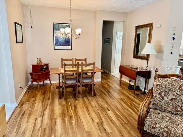 16 Sweetwater Ct, Bluffton, SC 29909