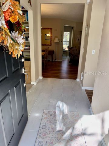 16 Sweetwater Ct, Bluffton, SC 29909