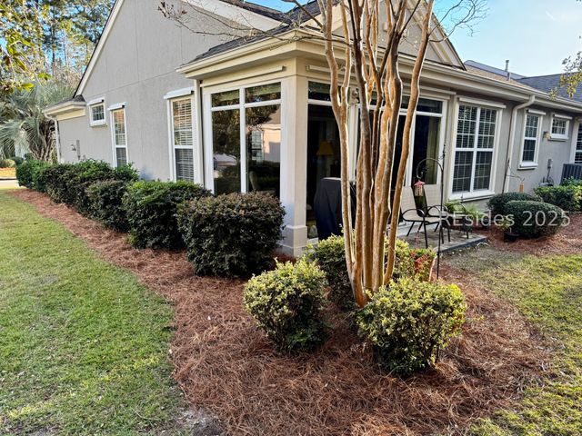 16 Sweetwater Ct, Bluffton, SC 29909