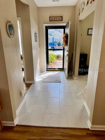 16 Sweetwater Ct, Bluffton, SC 29909