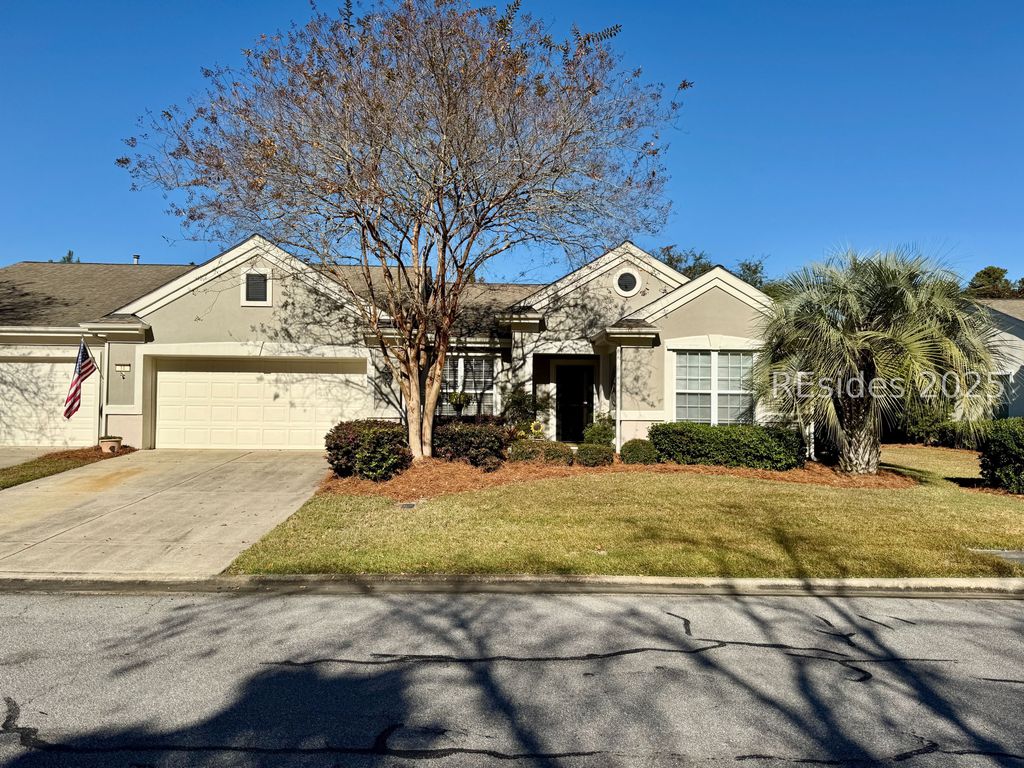 16 Sweetwater Ct, Bluffton, SC 29909