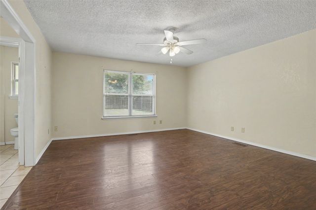 9903 E 118th Street S, Bixby, OK 74008