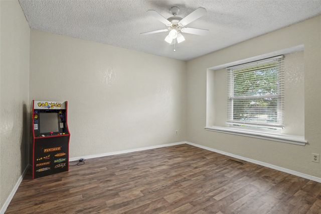 9903 E 118th Street S, Bixby, OK 74008