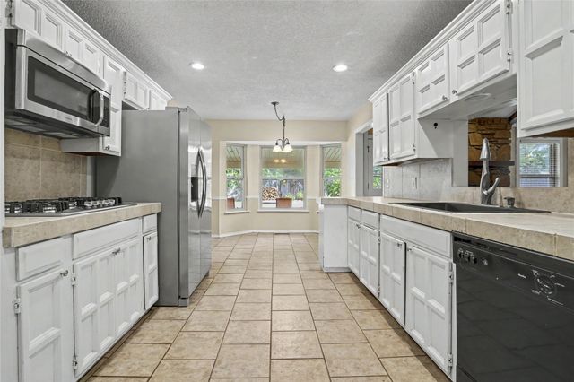 9903 E 118th Street S, Bixby, OK 74008