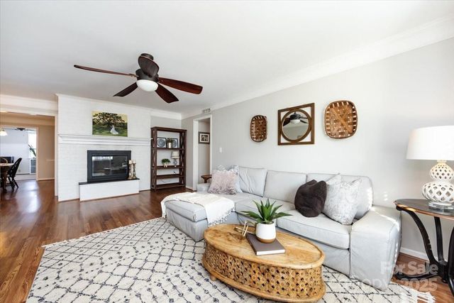 1708 Roxborough Road H, Charlotte, NC 28211