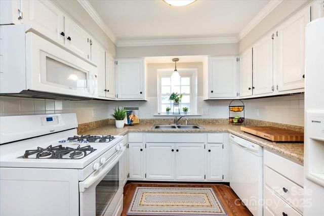 1708 Roxborough Road H, Charlotte, NC 28211