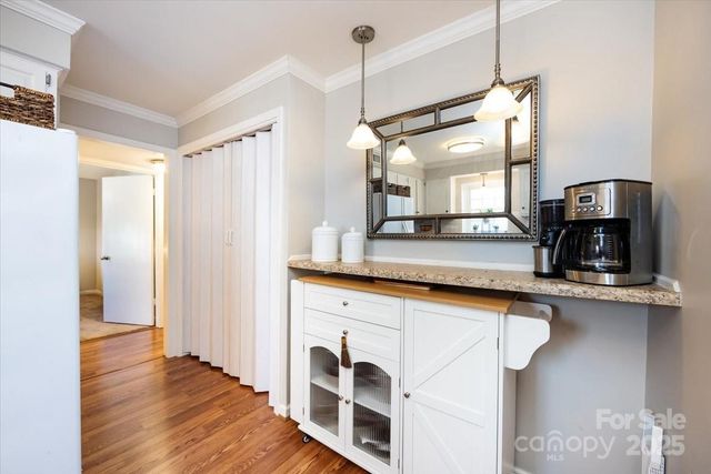 1708 Roxborough Road H, Charlotte, NC 28211