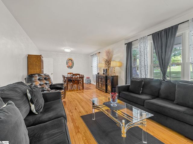 246 Holly Drive, Spartanburg, SC 29301