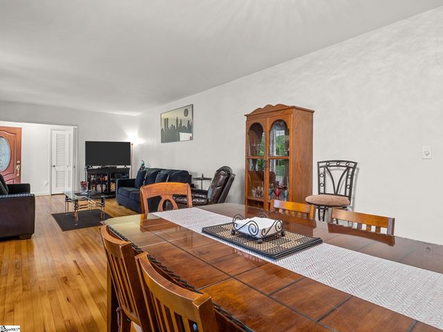 246 Holly Drive, Spartanburg, SC 29301