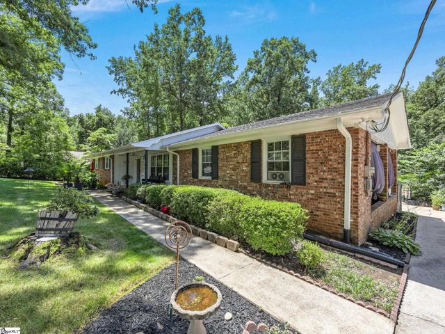 246 Holly Drive, Spartanburg, SC 29301