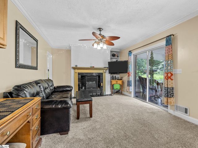 246 Holly Drive, Spartanburg, SC 29301