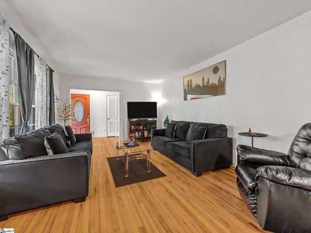 246 Holly Drive, Spartanburg, SC 29301