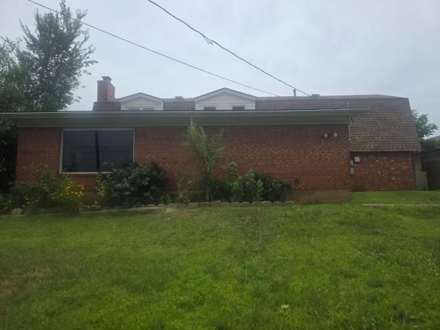 229 Randall Drive, Midwest City, OK 73110