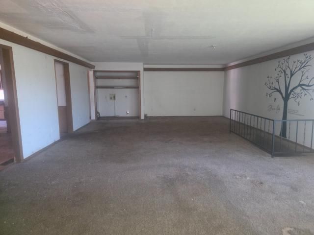 229 Randall Drive, Midwest City, OK 73110