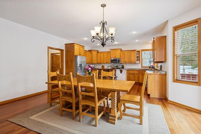 18633 Irvine Way, Lakeville, MN 55044