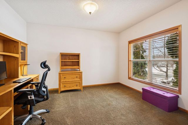 18633 Irvine Way, Lakeville, MN 55044