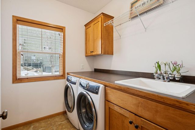 18633 Irvine Way, Lakeville, MN 55044