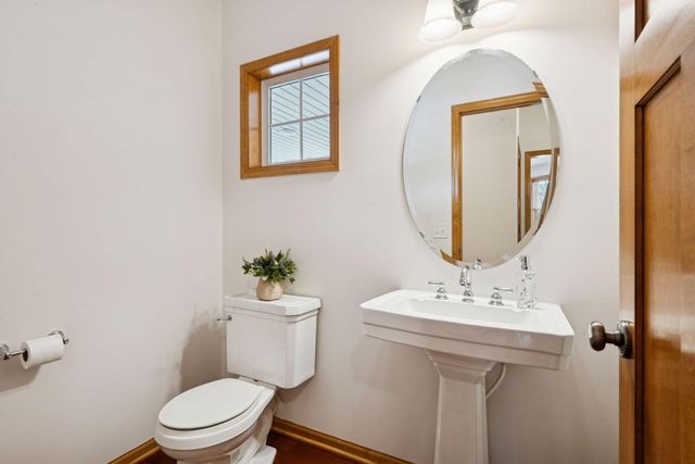 18633 Irvine Way, Lakeville, MN 55044