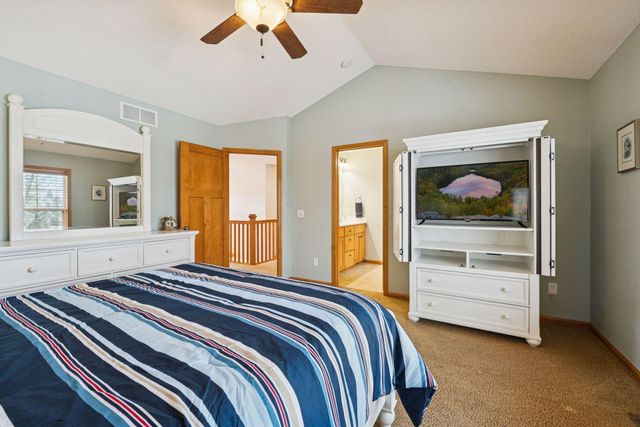 18633 Irvine Way, Lakeville, MN 55044