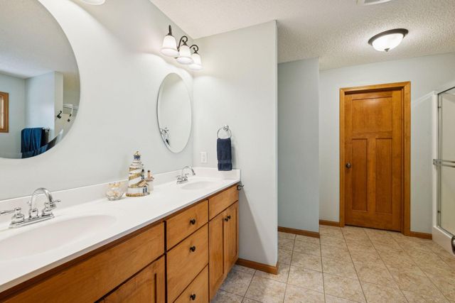 18633 Irvine Way, Lakeville, MN 55044