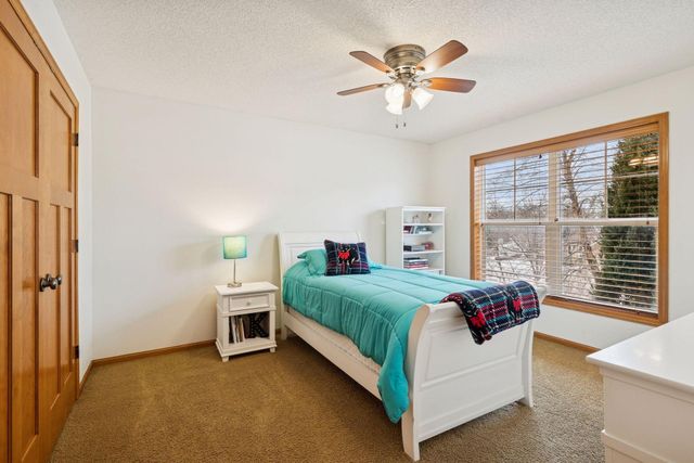 18633 Irvine Way, Lakeville, MN 55044