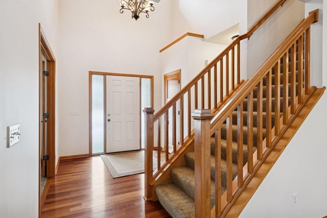 18633 Irvine Way, Lakeville, MN 55044