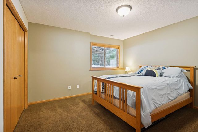 18633 Irvine Way, Lakeville, MN 55044