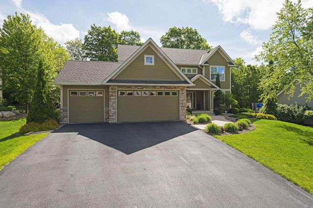 18633 Irvine Way, Lakeville, MN 55044