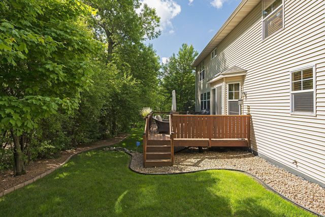 18633 Irvine Way, Lakeville, MN 55044