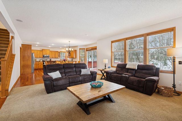 18633 Irvine Way, Lakeville, MN 55044