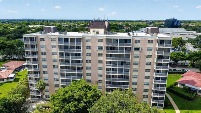 9101 W Sample Road 306, Coral Springs, FL 33065