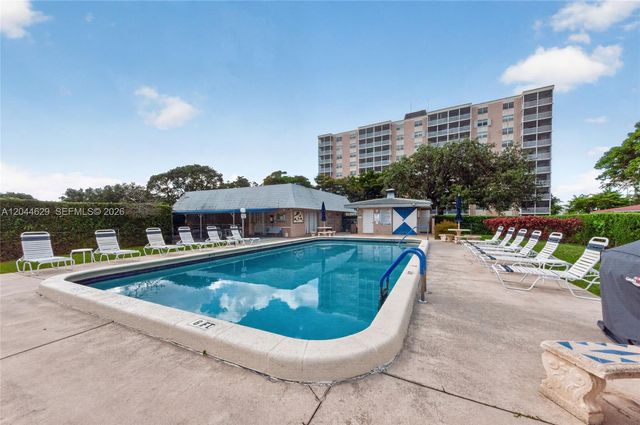9101 W Sample Road 306, Coral Springs, FL 33065