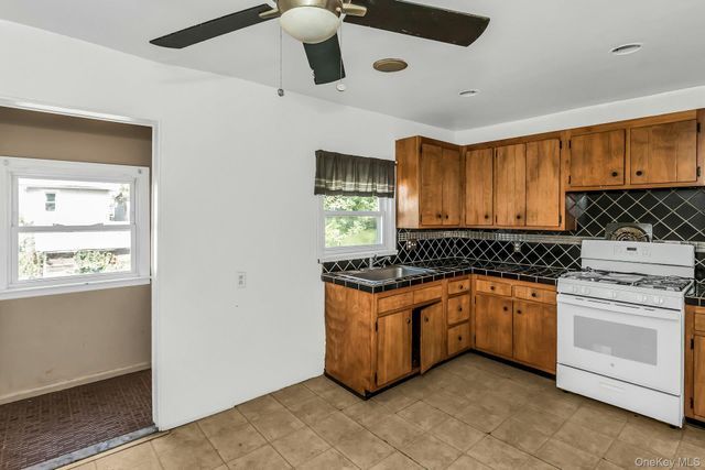 492 Court Avenue, Cedarhurst, NY 11516