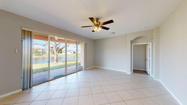 155 Bella Vista Way, Royal Palm Beach, FL 33411