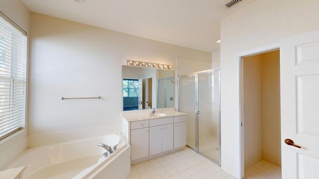 155 Bella Vista Way, Royal Palm Beach, FL 33411