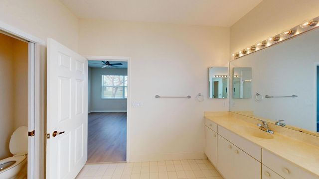 155 Bella Vista Way, Royal Palm Beach, FL 33411