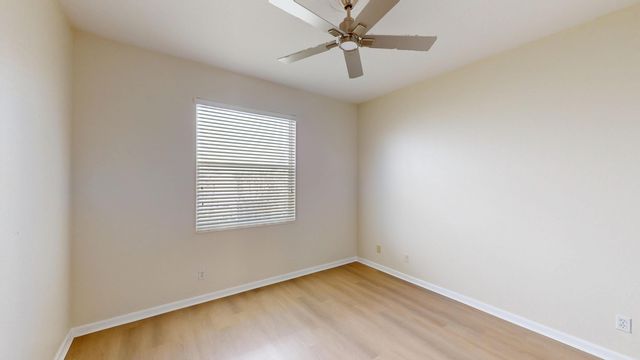 155 Bella Vista Way, Royal Palm Beach, FL 33411